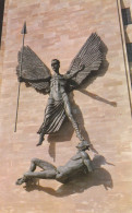 Postcard - Coventry Cathedral - Epstein's Bronze Statue - Card No.19334 - Very Good - Zonder Classificatie