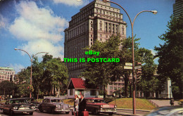 R578498 Montreal. Canada. The Sun Life Insurance Building. Dominion Square. Souv - Monde