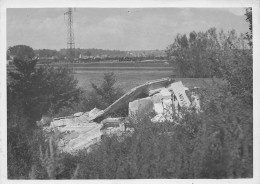 DEPOT DE TOURS SABOTAGE ET DESTRUCTIONS PAR LES  ALLEMANDS LE 31 AOUT 1944 PRISE D'EAU DE ST CÔME   PHOTO 18X13CM - Krieg, Militär