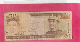 BANCO CENTRAL DE LA REPUBLICA DOMINICANA  .  20 PESOS ORO  .  2001    . N°  EM005823 .  2 SCANNES  .  ETAT USITE - República Dominicana