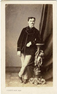 Photo CDV - Homme élégant Veste Velours Et Pantalon à Carreaux - Phot.Valentin Rezé - Reims - Circa 1860/1880 - Oud (voor 1900)