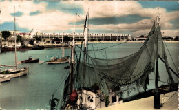 K0105 - ROYAN - D17 - Le Front De Mer Vu Du Port - Royan