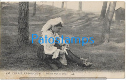 227908 FRANCE LES SABLES D'OLONNE COSTUMES WOMAN SPOTTED POSTAL POSTCARD - Otros & Sin Clasificación