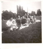 Francia 1946, Les Ormes, Ritratto In Riva Al Lago, Foto, Vintage Photo - Plaatsen