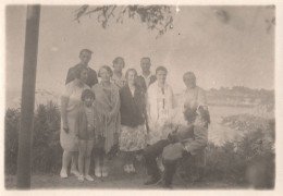 Francia 1929, Tréboul, In Posa Sugli Scogli, Foto Epoca, Vintage Photo - Plaatsen