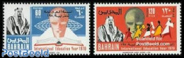 Bahrain 1970 Education Year 2v, Mint NH, History - Science - Unesco - Education - Bahrain (1965-...)