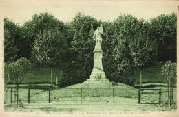 BRAY SUR SOMME - LE MONUMENT AUX MORTS EN FACE DU CIMETIERE - Bray Sur Somme