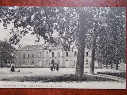 49 - LE LION D'ANGERS - Place De La Mairie. - Other & Unclassified