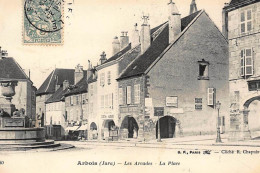 ARBOIS : Les Arcades, La Place - Tres Bon Etat - Arbois