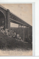 THOUARS - Le Viaduc Du Chemin De Fer Construit Par Eiffel Au-dessus Du Thouet - Très Bon état - Thouars