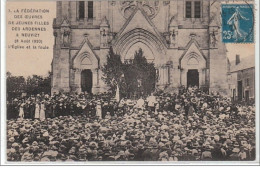 NEUVIZY : La Fédération Des Oeuvres De Jeunes Filles Des Ardennes - ! Août 1920 - L'église Et La Foule - Très Bon état - Other & Unclassified