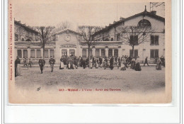 NOISIEL - L'usine - Sortie Des Ouvriers - Très Bon état - Noisiel