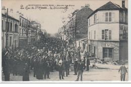 MONTREUIL-SOUS-BOIS : Marché Aux Puces - La Rue Saint-Mandé - Le Dimanche - Très Bon état - Otros & Sin Clasificación