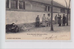 MAISONS ALFORT - Ecole Nationale Vétérinaire D'Alfort - La Cour Du Chenil - Très Bon état - Maisons Alfort