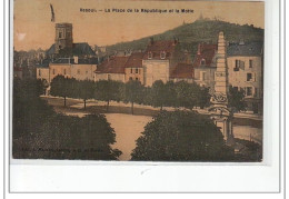 VESOUL - La Place De La République Et La Motte - Très Bon état - Vesoul