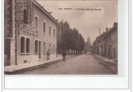 LES ABRETS - La Poste, Place Du Marché  - Très Bon état - Les Abrets