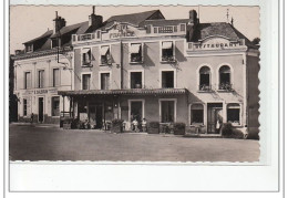 LA CHARTRE SUR LE LOIR - Hôtel De France - Très Bon état - Altri & Non Classificati