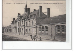 FISMES  - Le Groupe Scolaire - Pendant La Guerre, On Y A Installé L'ambulance 1 Du 18e Corps - Très Bon état - Fismes