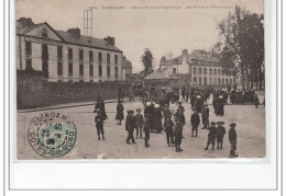 GUINGAMP - L'école Primaire Supérieure - Les Postes Et Télégraphes - Très Bon état - Guingamp