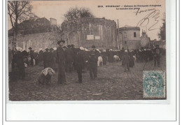 GUINGAMP - Château De Françoise D'Amboise - Le Marché Aux Porcs - Très Bon état - Guingamp