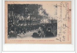 DIJON - Le Détachement Des Zouaves Rentrant De La Caserne Après La Cérémonie - Très Bon état - Dijon