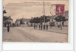 DOUE LA FONTAINE - Le Champ De Foire - Très Bon état - Doue La Fontaine