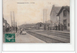 CHAMPAGNE - La Gare - état (traces) - Autres & Non Classés