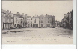 CHAMPDENIERS - Place Du Champ De Foire - Très Bon état - Champdeniers Saint Denis