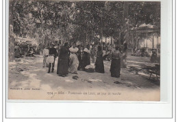 ARLES - Promenade Des Lices, Un Jour De Marché - Très Bon état - Arles