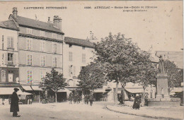 AA+ 19-(15) AURILLAC - STATUE DES " DROITS DE L' HOMME " - AVENUE GAMBETTA - ANIMATION  - COMMERCES - Aurillac