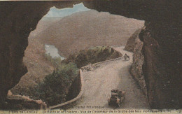 AA+ 19-(15) COTE DE LANEAU - LA ROUTE ET LA TRUYERE - VUE DE L' INTERIEUR DE LA GROTTE DES FAUX MONNAYEURS - AUTOMOBILE  - Otros & Sin Clasificación