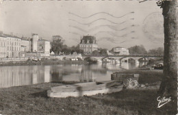 AA+ 20-(16) JARNAC - LES QUAIS ET LE PONT - Jarnac