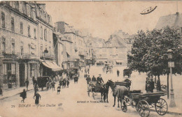 AA+ 28-(22) DINAN - PLACE DUCLOS - ANIMATION - CALECHES A CHEVAL - Dinan