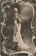 AA+ 49- S. GIRARD - ARTISTE FEMME - REUTLINGER , PARIS - CARTE COLORISEE - DECOR ARABESQUES STYLE ART NOUVEAU - Artistes