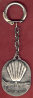 ** PORTE - CLEFS  COMMERCY  -  6ème  REGION  MILITAIRE ** - Porte-clefs