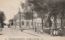 AA+ 66-(51) MOURMELON LE GRAND - LA MAIRIE ET LES ECOLES - ANIMATION - ENFANTS - Mourmelon Le Grand