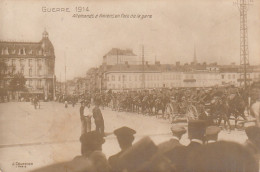 AA+ 107-(80) GUERRE 1914 - ALLEMANDS A AMIENS EN FACE DE LA GARE - CORRESPONDANCE MOURMELON OCTOBRE 1914 - Amiens