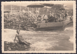 Liguria 1950, Scena Di Vita Quotidiana In Spiaggia, Fotografia Vintage - Places