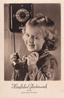 AA+ 126- HERZLICHEN GLUCKWUNSCH ZUM GEBURTSTAG - FILLETTE AU TELEPHONE  - Birthday