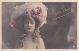 AA+ 132 - MISS AIME - PORTRAIT ARTISTE FEMME - PHOT. SAZERAC , PARIS - CARTE COLORISEE - OBLITERATION 1905 - Artiesten