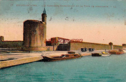 CPA AIGUES MORTES - LES REMPARTS - Aigues-Mortes