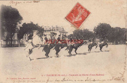 CPA SAUMUR - SAUTEURS EN LIBERTE - Saumur