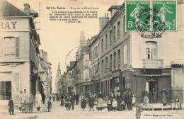 Sens Rue De La Republique Debray Et Restaurant Griot - Sens