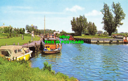 R573597 River Chet. Loddon. Norfolk Broads - Monde