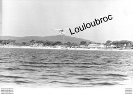 TRAVERSEE EN ULM DU GOLF DE SAINT TROPEZ RECORD DE HARRY SECRETAIRE DE GUNTHER SACHS PHOTO AGENCE  ANGELI 27 X 18CM Ref3 - Luftfahrt