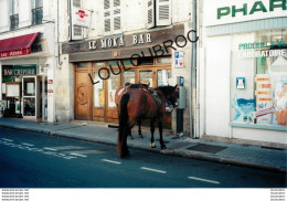 LA ROCHELLE JOURNEE SANS VOITURE MAIRE MICHEL CREPEAU 09/1997 PHOTO DE PRESSE AGENCE  ANGELI 27 X 18 CM Ref1 - Orte