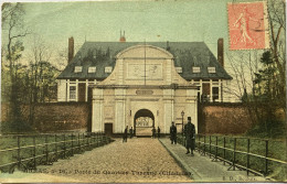 CPA ARRAS, N° 16 (Pas De Calais). Porte Du Quartier Turenne (Citadelle) - Arras