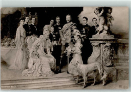 39427706 - Kaiserin Auguste Victoria Mit Familie Windhund Sign.FK - Familles Royales