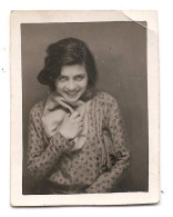 Photo Originale , Femme , Dim. 4,0 Cm X 5.5 Cm - Anonymous Persons