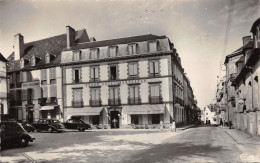 03-BOURBON L ARCHAMBAULT-PLACE DES TERMES-N°2040-C/0287 - Bourbon L'Archambault